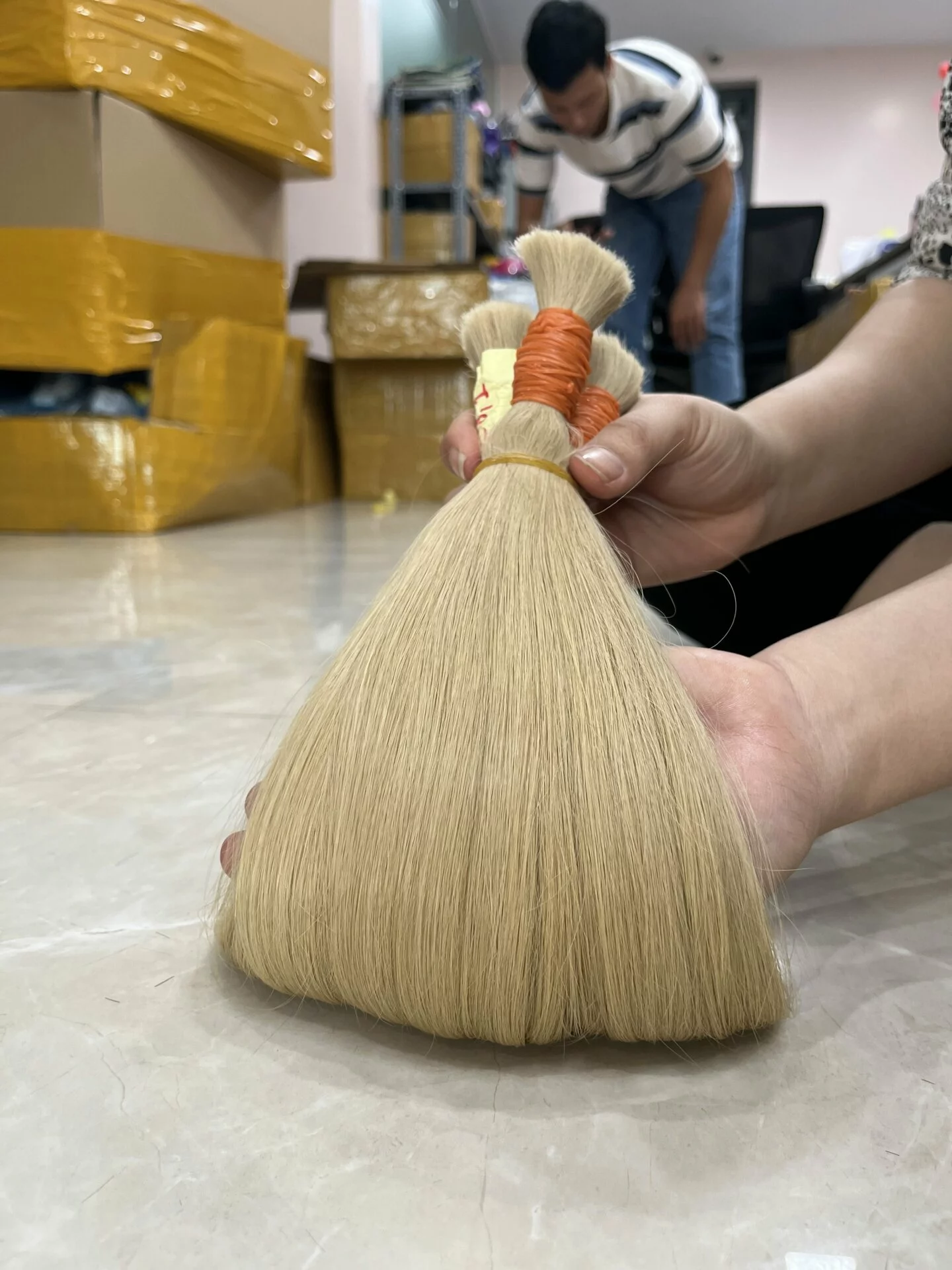 Standard #24C HUMAN HAIR VIETNAM - COLOR BULK 8 Standard #24C HUMAN HAIR VIETNAM Standard #24C HUMAN HAIR VIETNAM_ COLOR BULK