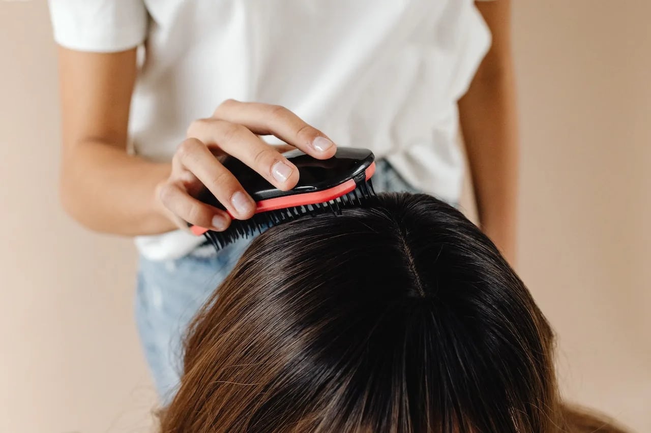 how to straighten a wig