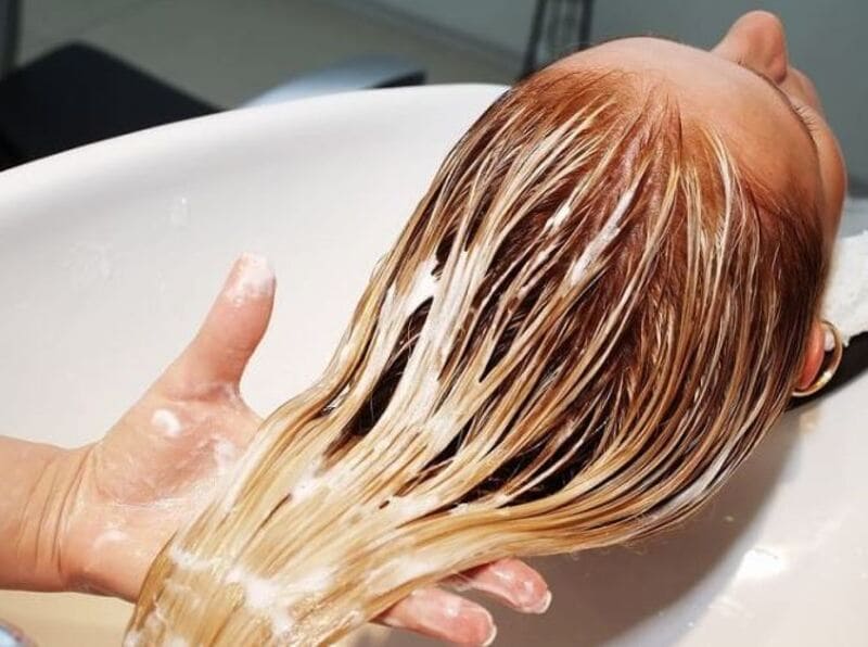 When hair is wet, the bleach gets diluted with water, making it less potent and effective. (Source: Beauty Lies Truth)