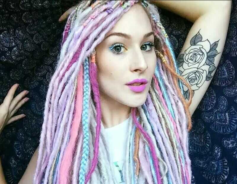 This way, you can enjoy the stylish look of white girl dreadlocks without the long-term commitment or potential hair damage. (Source: Pinterest)