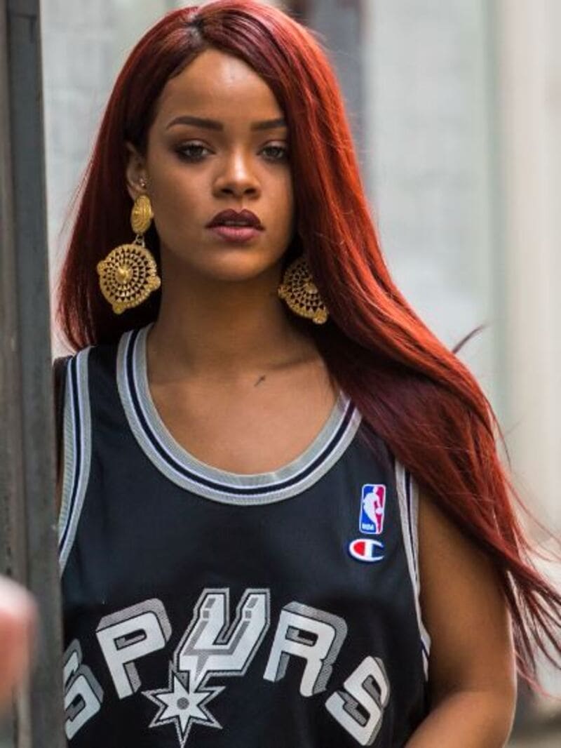 Rihanna's long red hair serves as a fantastic source of inspiration. (Source: Pinterest)