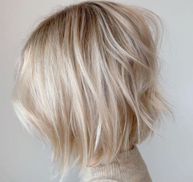 Platinum Ice is a great choice that suits any occasion. (Source: Trendy Hairstyle Ideas)