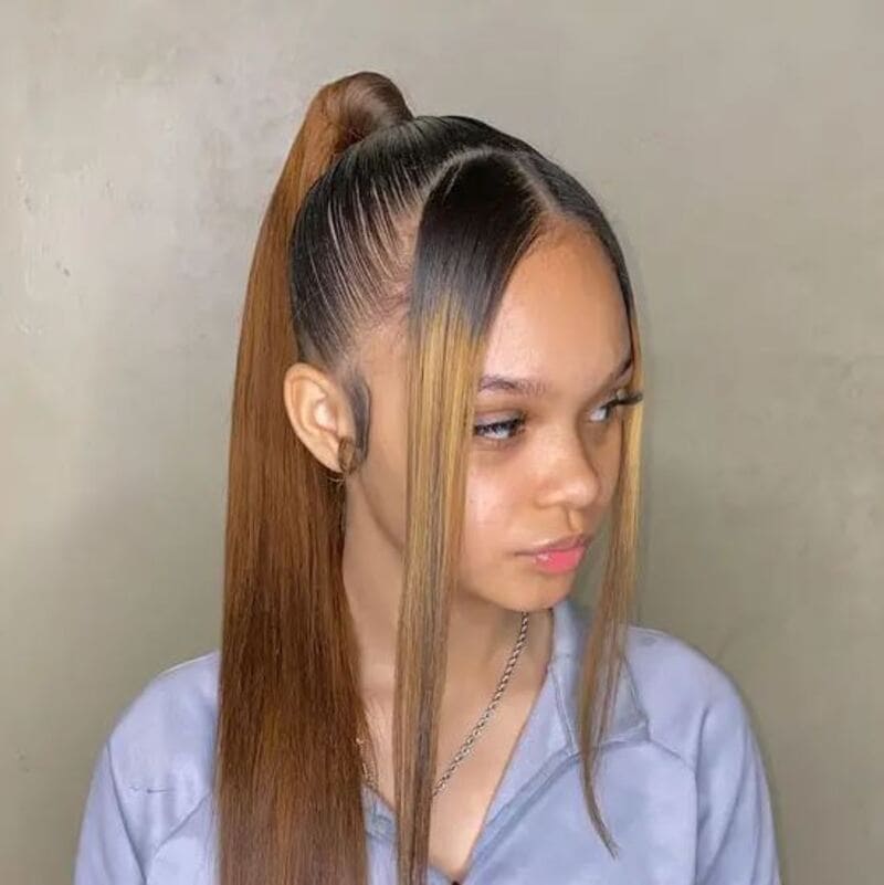 Achieve a quick weave ponytail with two bangs at home. (Source: HairstylesFeed)