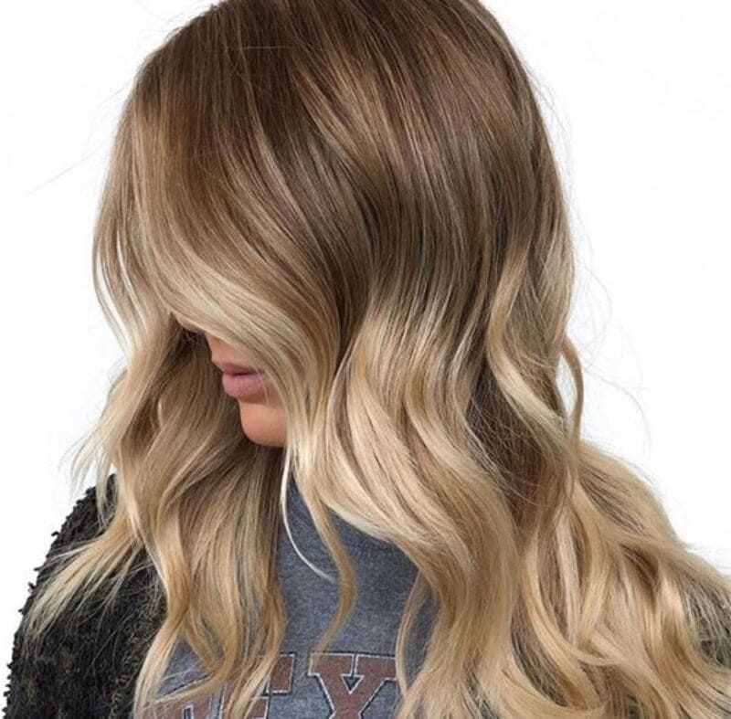 This technique gently transitions your natural roots into a custom-blended balayage effect. (Source: Behindthechair)