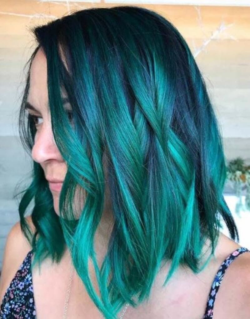  This unique shade combines the best of blue and green to create a bright and vibrant look (Source: Pinterest)