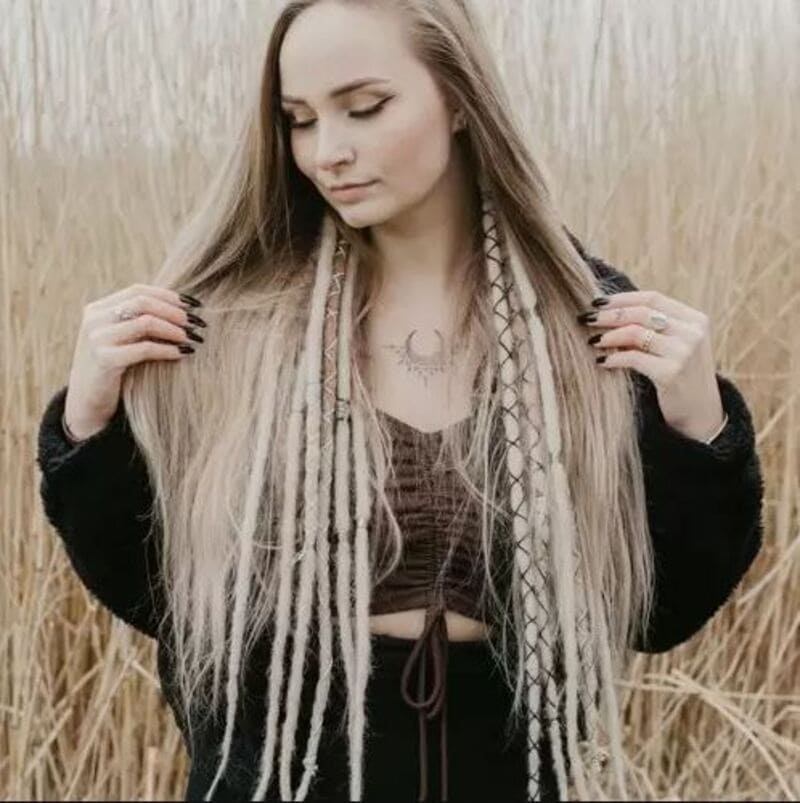 Partial dreads are a hairstyle choice that is not limited to any specific ethnicity or hair type. (Source: Dreadshop)