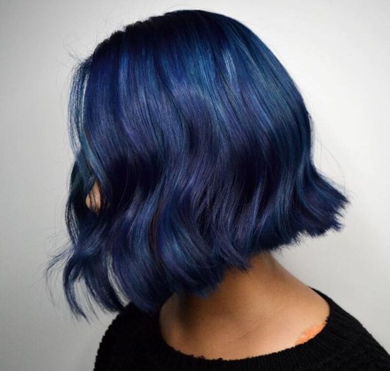 The long bob is a stunning shade of blue that is sure to make you stand out. (Source: Pinterest)