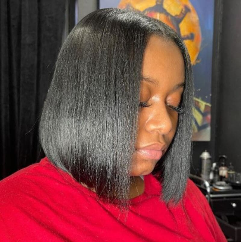 An invisible side part quick weave bob creates the illusion of a natural part. (Source: Hair Adviser)