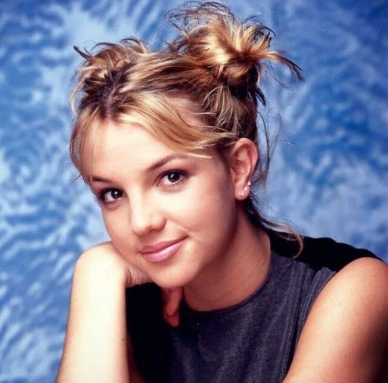 Space buns hair is a fun hairstyle, famously worn by Britney Spears. (Source: Pinterest)