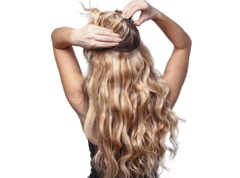 Halo hair extensions sit around your head using a comfortable and discreet headband. (Source: Mhot Hair)