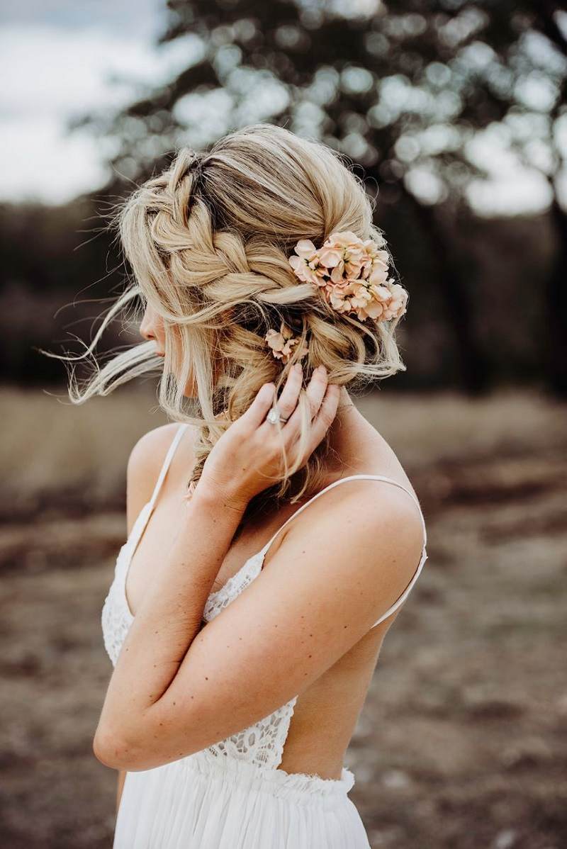 Wedding Bohemian hairstyles (Source: Brides)