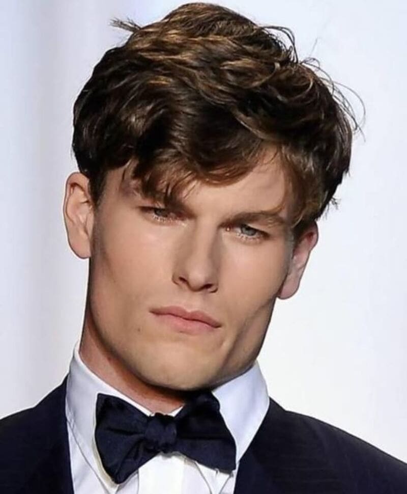 The mop hairstyle is a flattering and youthful look. (Source: Hairmanstyles)