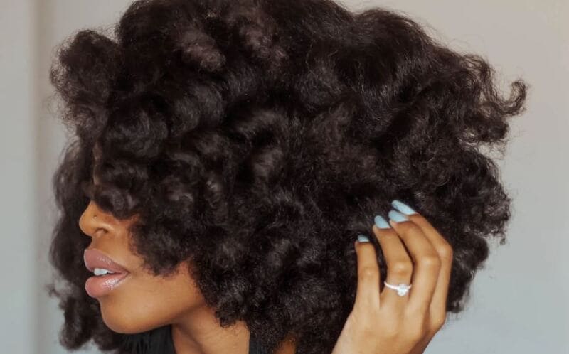 For kinky straight weave, select larger-sized flexi rods to accommodate the texture. (Source: Allure)