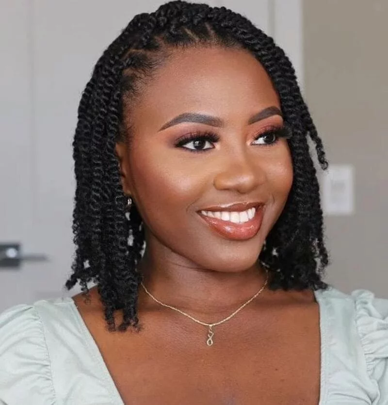 Top 12 low maintenance short hair kinky twist hairstyles 1 low maintenance short hair kinky twist hairstyles Twists are one of the most favorite ways to rock the hairstyle and easy to cleanse without the hard work. (Source: Hair Adviser)