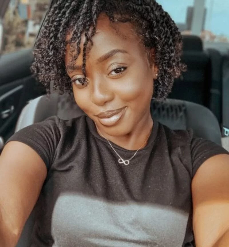 Top 12 low maintenance short hair kinky twist hairstyles 10 low maintenance short hair kinky twist hairstyles The cropped length of mini twists allows for a snug and effortless fit when wearing hats. (Source: Root2tip)