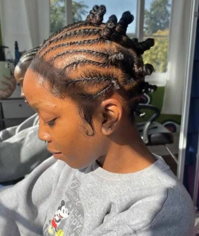 Top 12 low maintenance short hair kinky twist hairstyles 11 low maintenance short hair kinky twist hairstyles Flat twisted Bantu knots combine two techniques for a visually stunning and unique look. (Source: Braid Hairstyles)