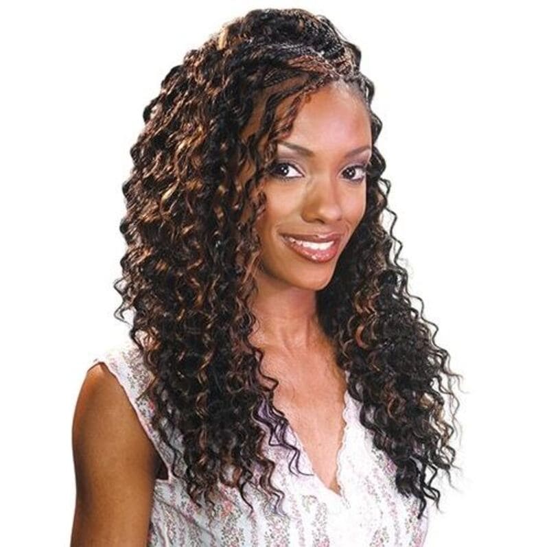 The use of braids in Puerto Rican hairstyles creates a unique and versatile look. (Source: Rembeka)