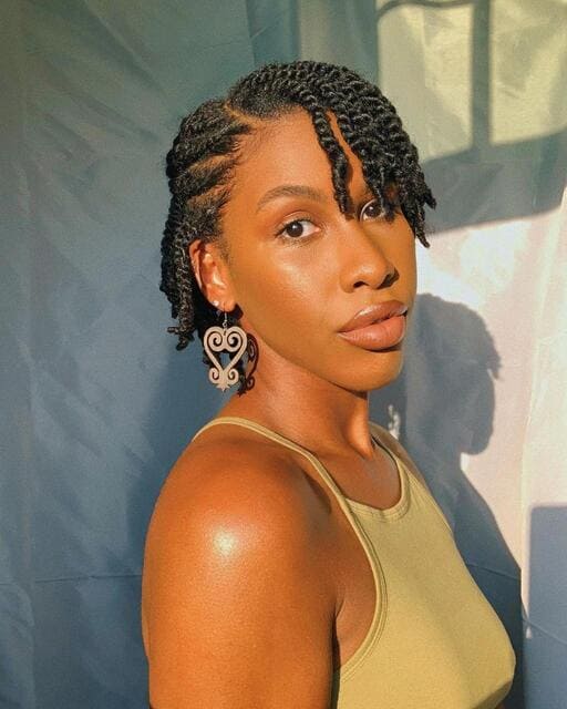 Flat twists, also known as fanned twists (Source: Natural Hair Products)