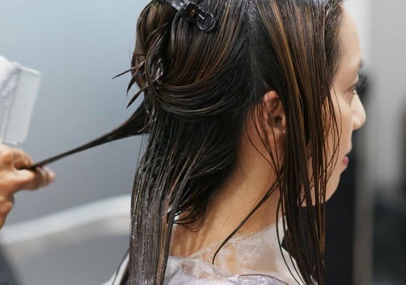 A keratin treatment is excellent for very dry, frizzy, and damaged hair. (Source: HD Cuisines)