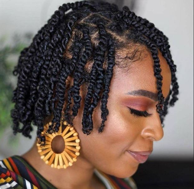 One of the notable features of this hairdo is its flexibility (Source: Kaybee Fashion Styles)