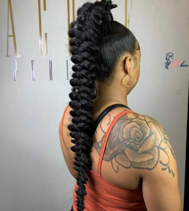 This stunning high braided ponytail style is worth trying for every girl who wants to stand out. 