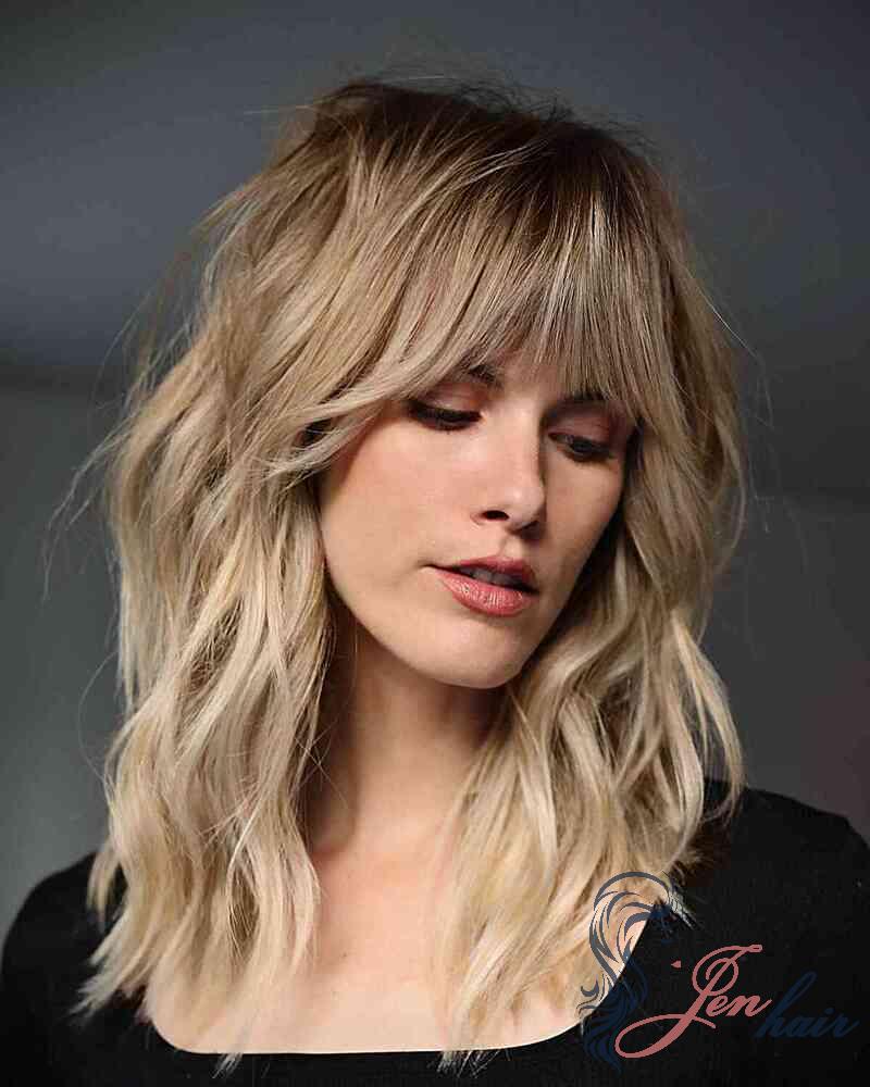 Beachy look for spring and summer season