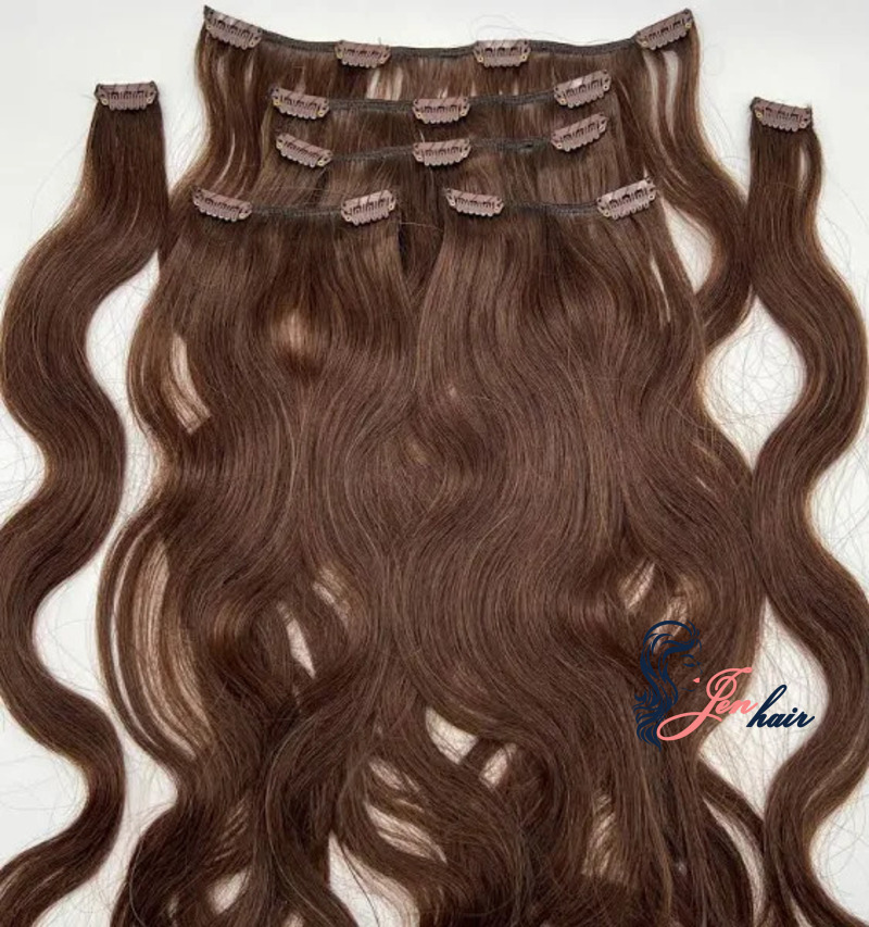 The uniform direction maintains the hair's natural luster and smoothness.