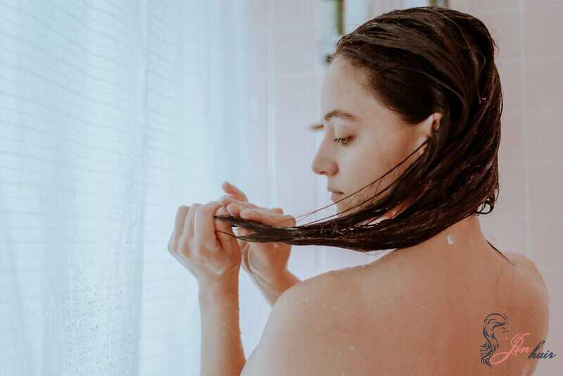 Shampoo Dry Hair Gently with These Sulfate-Free Picks 11 Shampoo Dry Hair Washing your hair moderately