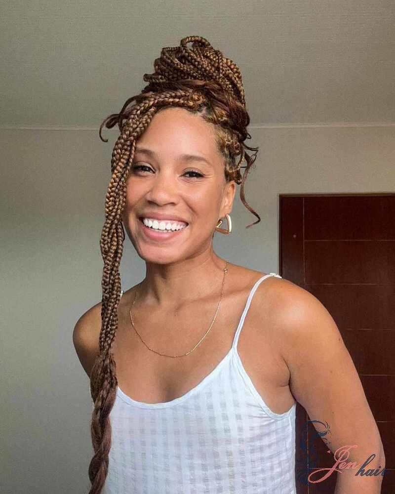 Stunning Styles with Box Braids to Inspire Your Next Look 3 styles with box braids Suitable for those pursuing polished and fierce energy